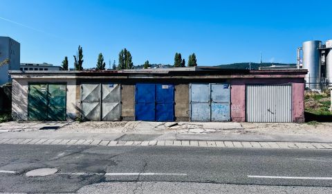 Eladó Garázsok, Garázsok, Kukučínova, Bratislava - Nové Mesto, Szlovák
