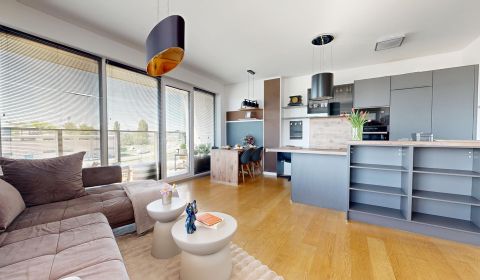 Eladó 3 szobás lakás, 3 szobás lakás, Súkennícka, Bratislava - Ružinov