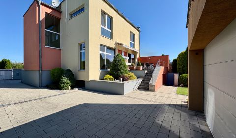Eladó Családi ház, Családi ház, Partizánske, Szlovákia
