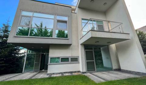 Kiadó Családi ház, Családi ház, Vosková, Bratislava - Nové Mesto, Szlo