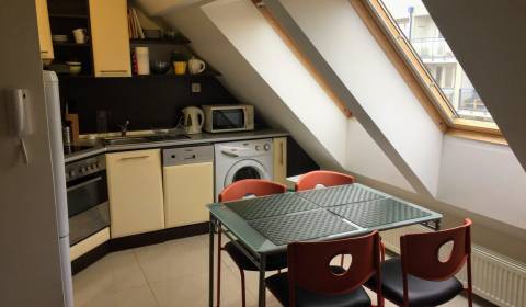 2 szobás lakás, Medená, kiadó, Bratislava - Staré Mesto, Szlovákia