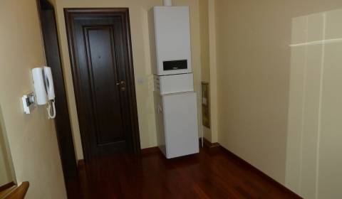 Irodahelység, Ventúrska, kiadó, Bratislava - Staré Mesto, Szlovákia