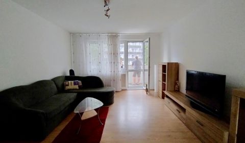 Kiadó 4 szobás lakás, 4 szobás lakás, Líščie nivy, Bratislava - Ružino