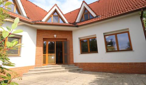 Kiadó Családi ház, Családi ház, Horná Vančurova, Bratislava - Nové Mes