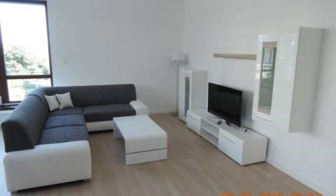 2 szobás lakás, Hriňovská, kiadó, Bratislava - Staré Mesto, Szlovákia