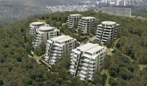 5 vagy több szobás, Albína Brunovského, eladó, Bratislava - Staré Mest