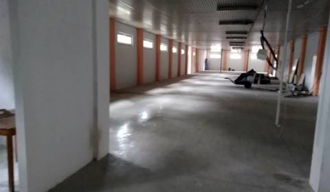Raktárak és ipari épületek, Strojnícka, eladó, Prešov, Szlovákia