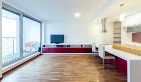 Kiadó 2 szobás lakás, 2 szobás lakás, Brečtanová, Bratislava - Nové Me