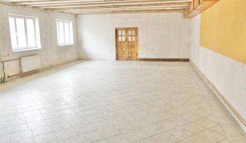 Irodahelység, Sad SNP, kiadó, Žilina, Szlovákia