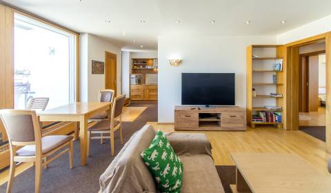 Kiadó 2 szobás lakás, 2 szobás lakás, Medená, Bratislava - Staré Mesto