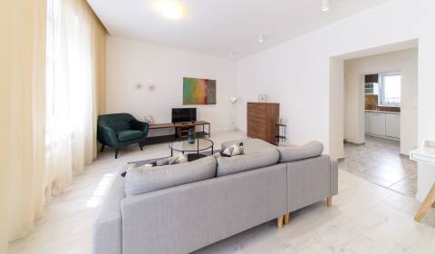 Kiadó 2 szobás lakás, 2 szobás lakás, Mýtna, Bratislava - Staré Mesto,
