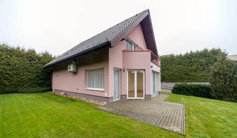 Kiadó Családi ház, Családi ház, Strmý vŕšok, Bratislava - Záhorská Bys