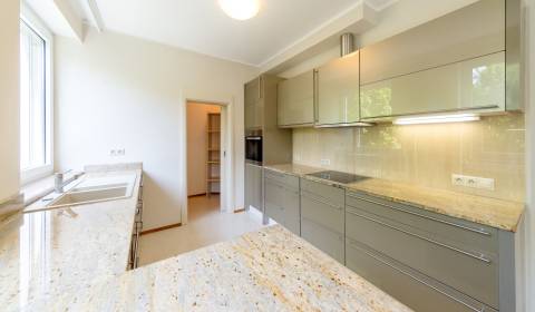 Kiadó 2 szobás lakás, 2 szobás lakás, Mudroňova, Bratislava - Staré Me