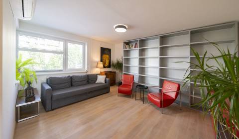 3 szobás lakás, Martinengova, kiadó, Bratislava - Staré Mesto, Szlovák