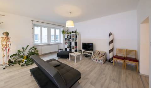 4 szobás lakás, Mariánska, kiadó, Bratislava - Staré Mesto, Szlovákia
