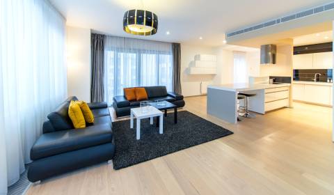 Kiadó 3 szobás lakás, 3 szobás lakás, Pribinova, Bratislava - Staré Me