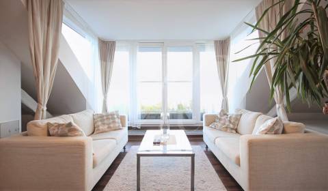 Kiadó 2 szobás lakás, 2 szobás lakás, Červeňova, Bratislava - Staré Me