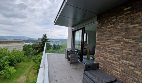 Kiadó 4 szobás lakás, 4 szobás lakás, Hriňovská, Bratislava - Staré Me