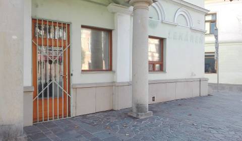 Üzlethelység, Hlavná, kiadó, Prešov, Szlovákia
