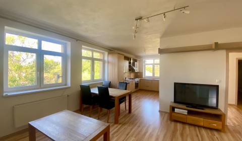 Kiadó 3 szobás lakás, 3 szobás lakás, Hodžova, Nitra, Szlovákia