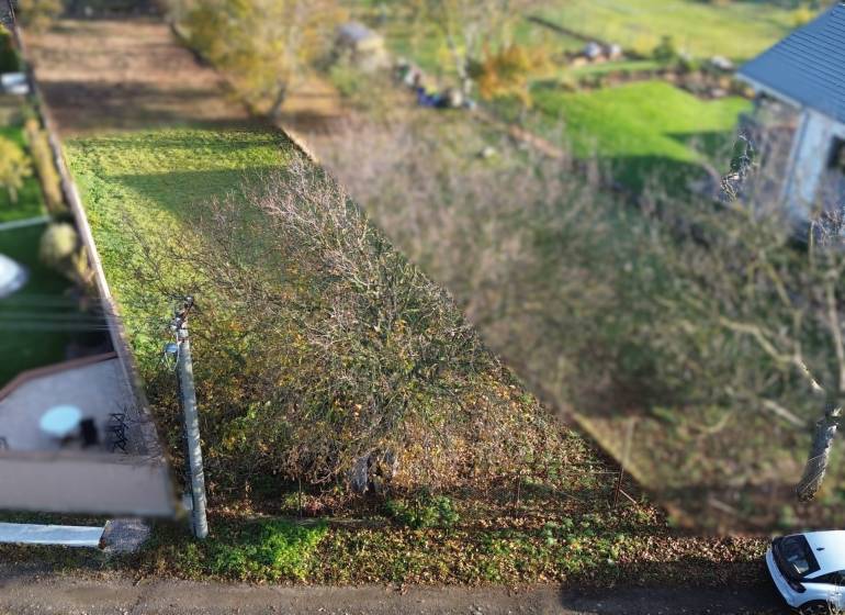 Építési telek Dolná Krupá-n, a M.H. Chvoteková utcában, zöldövezetben és fákkal körülvéve.