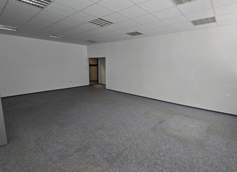 Je mi ľúto, ale potrebujem vedieť, čo presne chcete preložiť do maďarčiny. Prosím, poskytnite text, ktorý chcete preložiť.