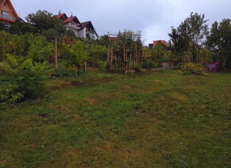 pozemok, Narcisova ul., Nitra, Zobor 2.jpg