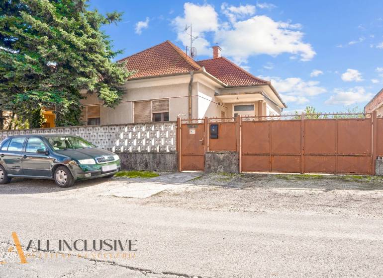 1 - 2025-10-09T125636.436.jpg