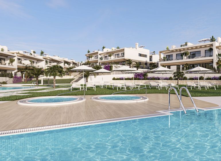 Apartmanok medencével és napozóágyakkal Torreviejában, amelyek alkalmasak 2 szobás lakások számára.