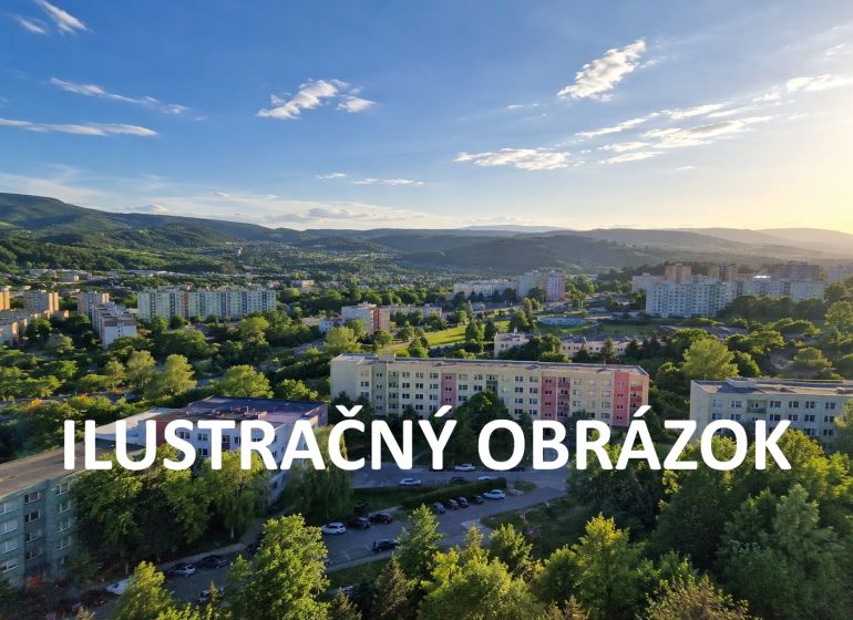 Egyszobás lakás kilátással Besztercebányán.