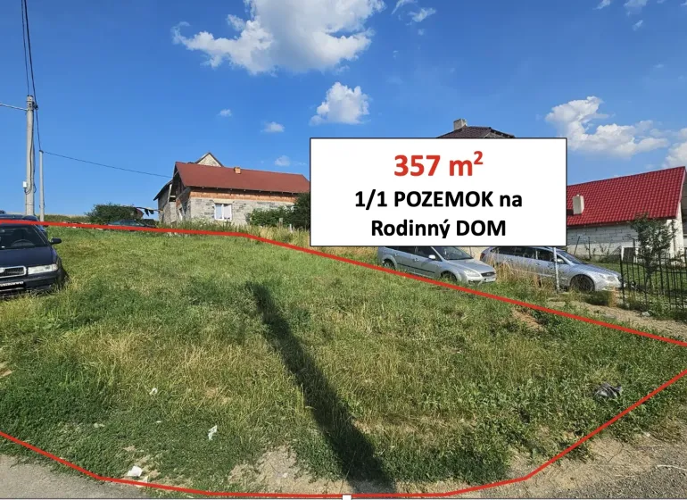 Építési célú lakóövezeti telek Raslavice-ben.