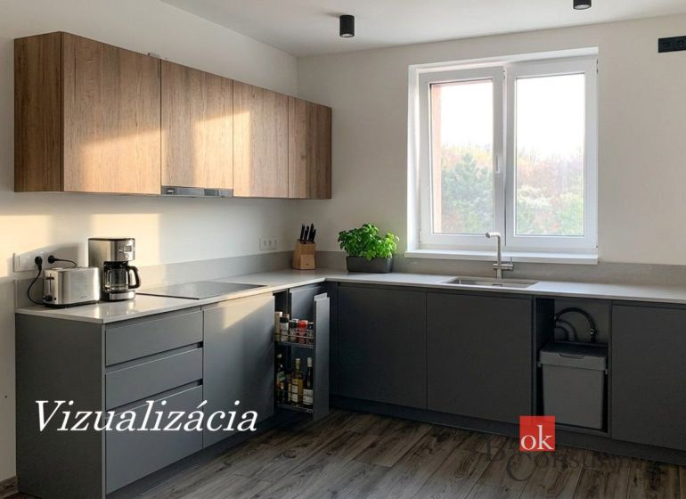 Konyha egy egyszobás lakásban fa dekor padlóval és konyhabútorral.