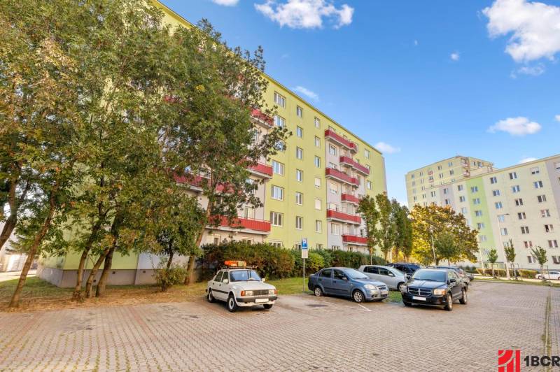 Eladó 2 szobás lakás, 2 szobás lakás, Riazanská, Bratislava - Nové Mes