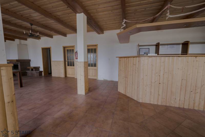 predaj chata s pozemkom 4650 m2 na oravskej priehrade 19.jpg