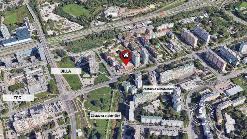 Légi felvétel a pozsonyi üzlethelyiségekről - Bosák utca, Pozsony-Petržalka.