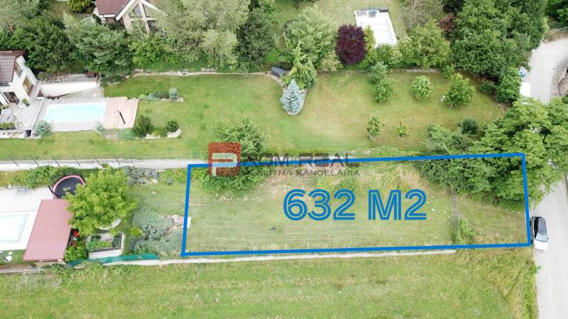 Telkek - lakóövezet a Na Tálkoch utcában, Marianka, 632 m²-es terület, zöldövezet.