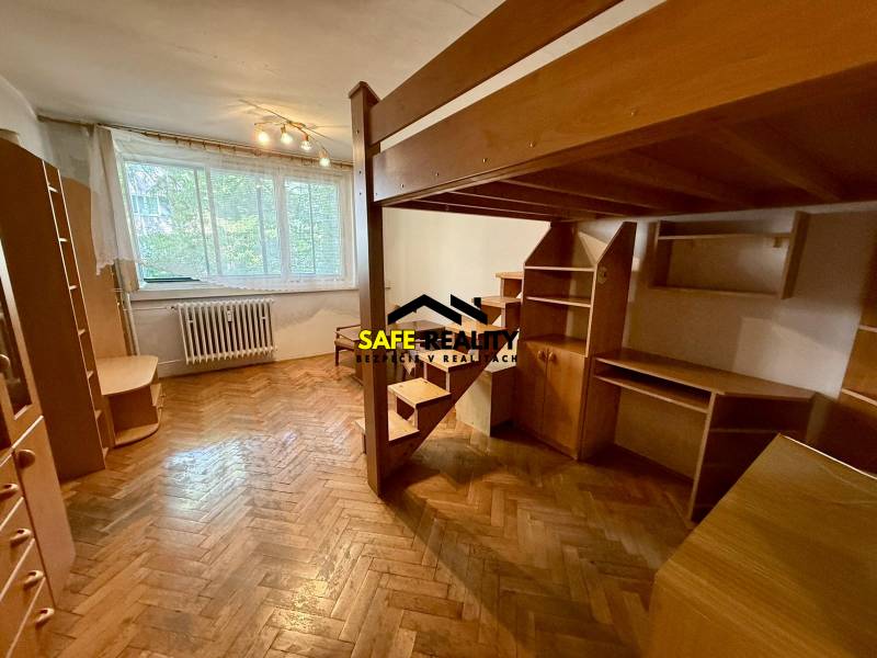 Ospravedlňujem sa, ale potrebujem vedieť, čo konkrétne chcete preložiť do maďarčiny. Mohli by ste mi prosím poskytnúť text, ktorý chcete preložiť?