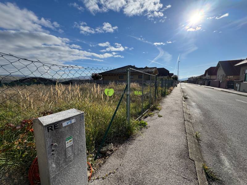 Pozemok a Tokajskej utcában, a Krásna városrészben, Kassán.