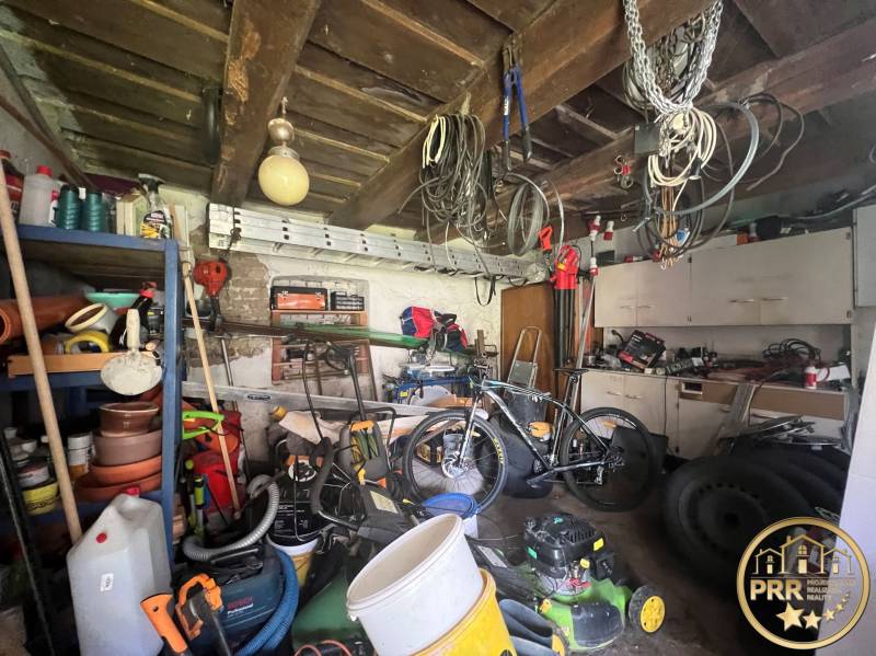 Sajnálom, ale potrebujem vedieť, čo presne chcete preložiť do maďarčiny. Mohli by ste mi poskytnúť text, ktorý chcete preložiť?