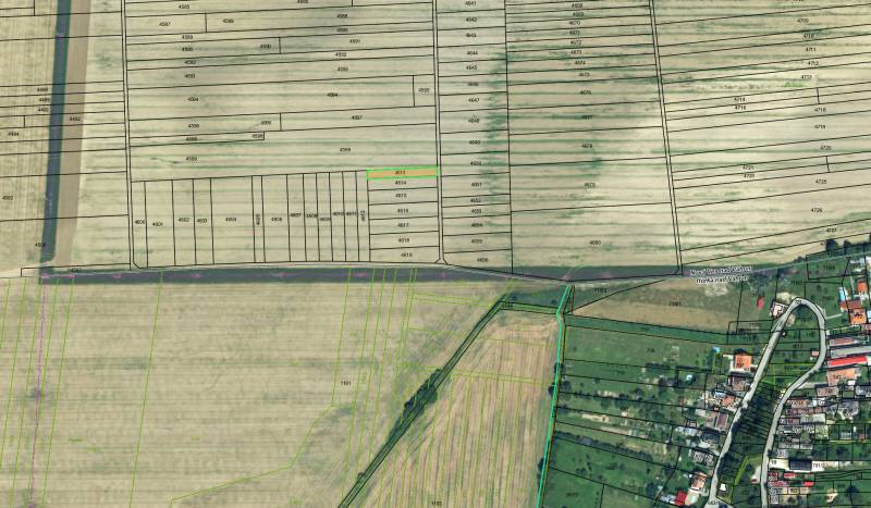 Légi felvétel a mezőgazdasági és erdőterületekről Újvámoson.