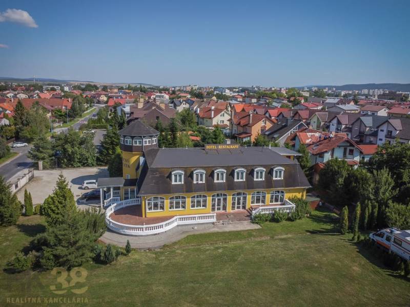 Szálloda és étterem Poprádon, zöldövezetben, szállodák és panziók kategóriában.