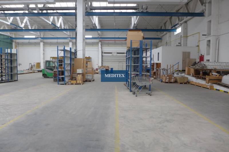 Samozrejme, rád vám pomôžem s prekladom. Prosím, poskytnite text, ktorý chcete preložiť do maďarčiny.