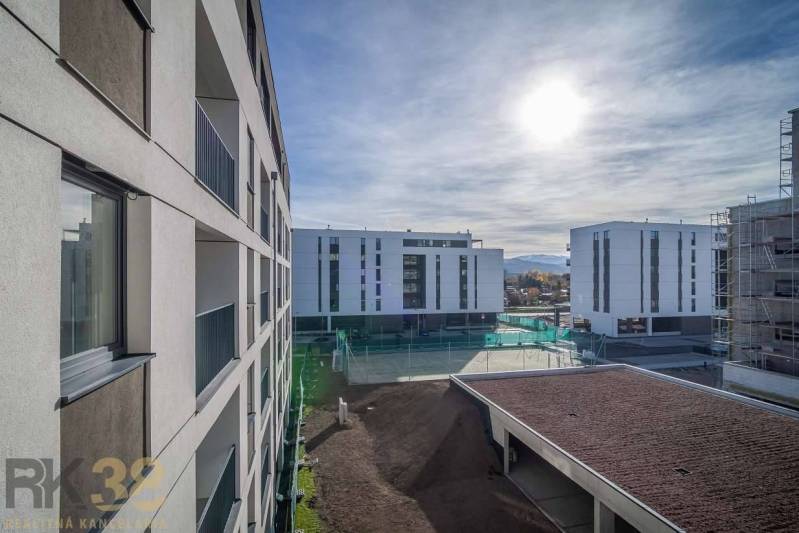 Poprádon épülő lakóház komplexum, amely alkalmas egy 3 szobás lakás számára.