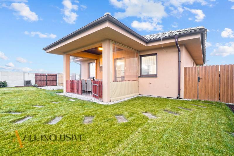 Családi ház Gabčíkovóban kerttel és kinti terasszal.