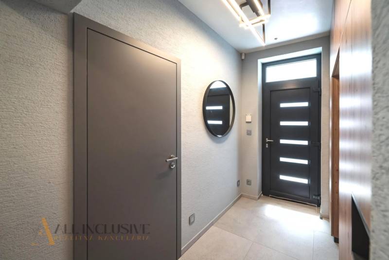 Logo kép_20251126_171630_0000_edit_32511609997076.png