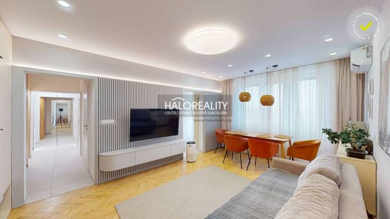 Bocsánat, ale potrebujem vedieť, čo konkrétne chcete preložiť do maďarčiny. Mohli by ste mi poskytnúť text, ktorý chcete preložiť?