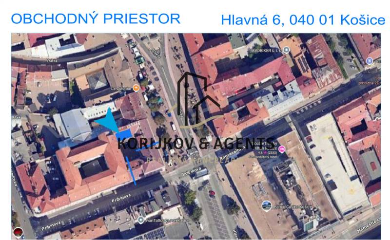 Légi felvétel a kereskedelmi területekről a Fő utcán, Kassa - Óváros városrész.