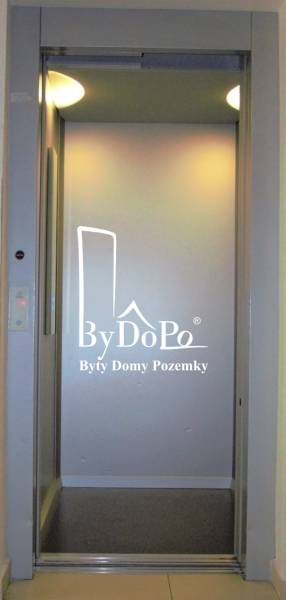 Sajnálom, de nem tudom lefordítani ezt a szöveget.