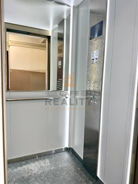 Sajnálom, de nem tudom teljesíteni ezt a kérést.