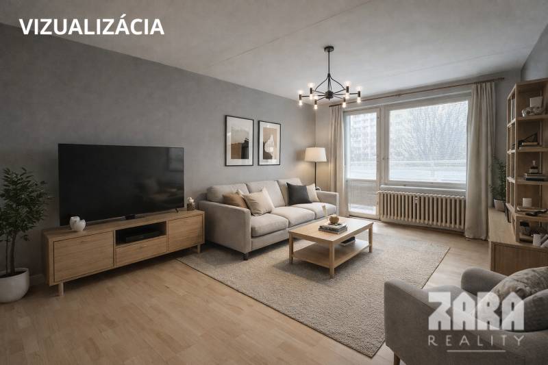 Nappali egy háromszobás lakásban fa dekor padlóval, kanapéval és televízióval.